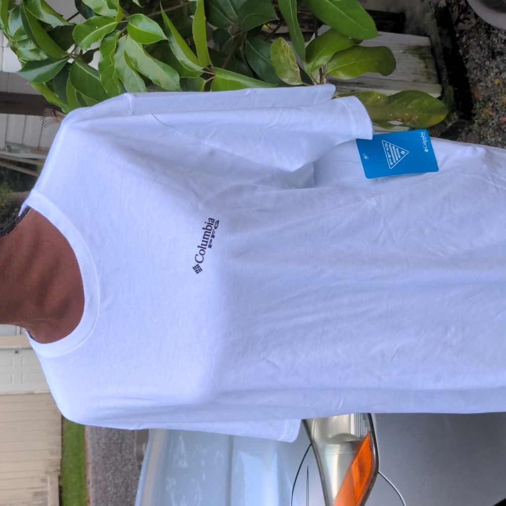 Columbia White Short Sleeve Tee